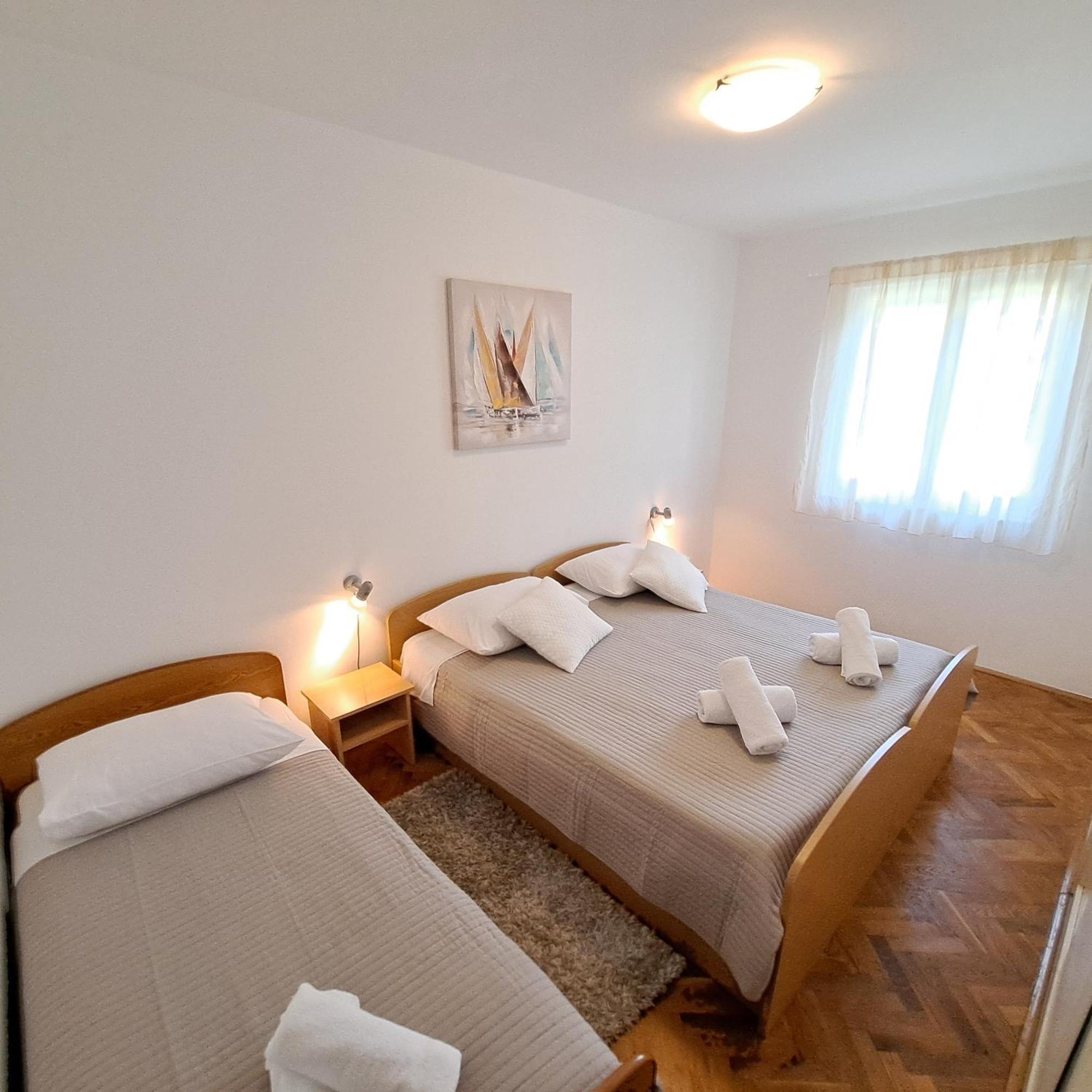 Appartement Kresan Soline 2 *